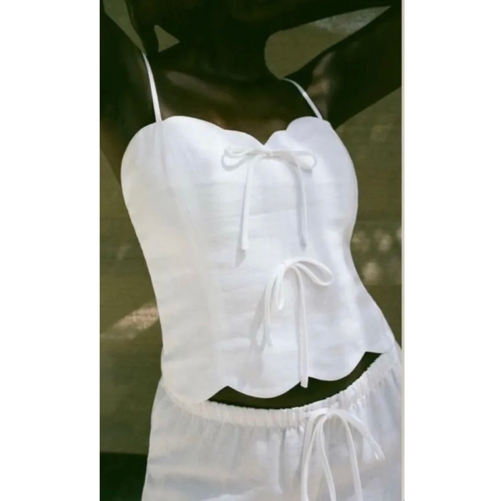 Reformation Doppio Scalloped Cropped Linen Top in White Size 12